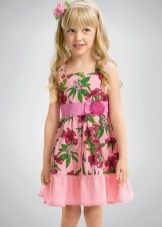 Elegante vestido de verano para niñas.
