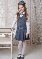Hiasan untuk pakaian sekolah untuk kanak-kanak perempuan