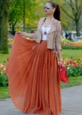 oranžová dlhá letná plisovaná sukňa
