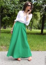 falda de verano con cinturón ancho
