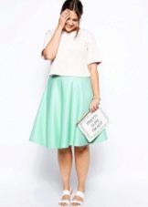Skirt paras lutut yang ringan untuk kanak-kanak perempuan curvy