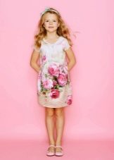 Letné šaty pre dievčatko vo veku 5 rokov na každý deň