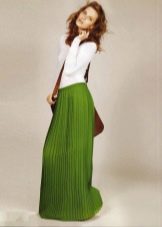 zelena elastična plisirana suknja