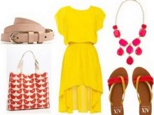 Rožiniai aksesuarai prie geltonos suknelės