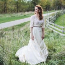 Lauku stila kāzu kleita ar piedurknēm