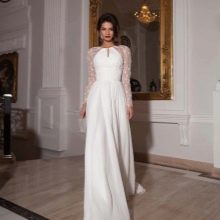 „Crystal Design“ vestuvinė suknelė permatomomis rankovėmis