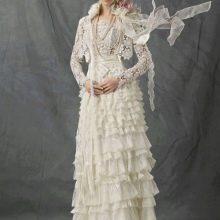 Vestido de novia de pasarela con corpiño de crochet