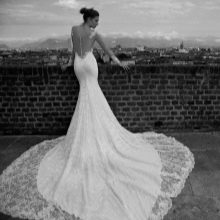 Vestido de novia con cola de Alessandra Rinaudo