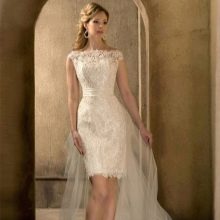Gaun pengantin pendek dari koleksi Roman Holidays dari Gabbiano