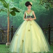 Tổng hợp hơn 91 về váy cưới màu xanh lá cây hay nhất - camera.edu.vn