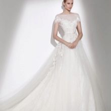 Suknia ślubna z kolekcji 2015 z koronki Elie Saab