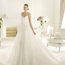 Gaun pengantin A-line oleh Elie Saab