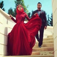 Robe de mariée rouge musulmane