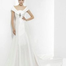 A-line wedding dress with straps - sleeves