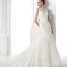 Pronovias vestuvinė suknelė iš DREAMS kolekcijos su nėriniais