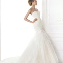 Gaun pengantin dari koleksi DREAMS oleh Pronovias