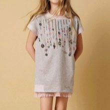Sommer-Tunika-Kleid für einen Teenager