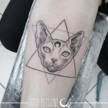 Mèo thần tài tattoo xăm nghệ thuật độc nhất vô nhị
