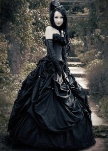 Suknia ślubna w stylu gotyckim