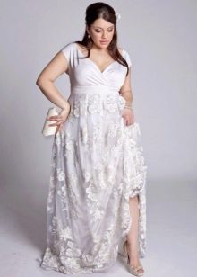 Rochie de mireasă pentru o fată grasă cu șolduri luxuriante