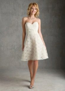 Vestido de novia corto ligero