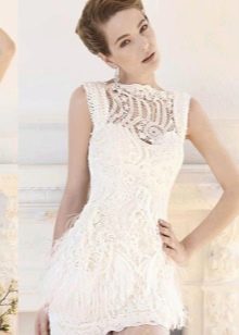 Krótkie suknie ślubne wykonane z koronki