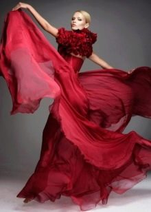 originelles rotes Hochzeitskleid