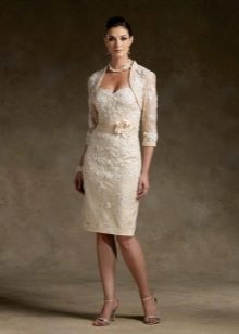 Сватбена рокля-молив с дължина до коляното