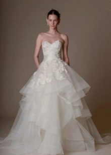 Nafúknuté svadobné šaty Marchesa