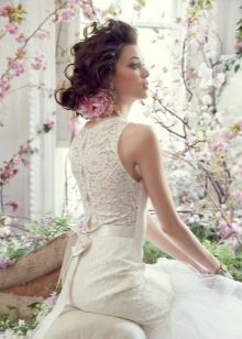 Espalda calada en un vestido de novia