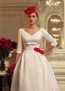 50. gadu stila kāzu kleita otrajai laulībai