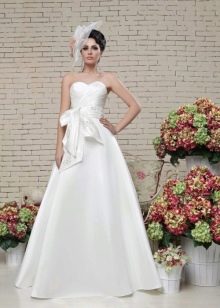 Sodri vestuvinė suknelė iš Tatiana Kaplun