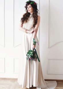 Vestido de novia de satén de novia bohemia con pedrería