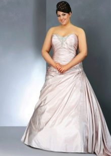 Vestido de noiva para gordo com tom lilás