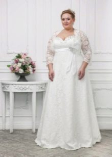 فستان زفاف سمين مع بوليرو