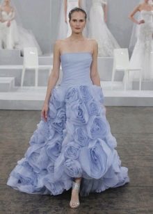 Vestido de novia de Monique Lhuillier azul