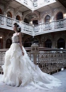 Luxusní svatební šaty Lazaro