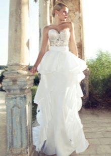 Rikija Dalala kāzu kleita