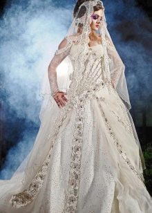 فستان زفاف من المصممة دار سارة