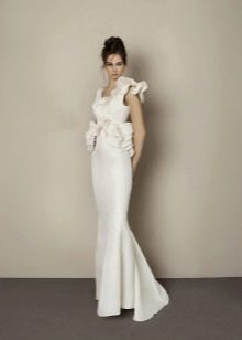 Gaun pengantin dengan lengan tebal untuk bentuk pir