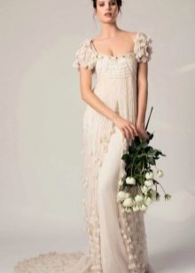 Vestido de novia imperio con mangas abullonadas