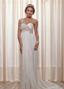 فستان زفاف إمباير من تصميم آنا كامبل