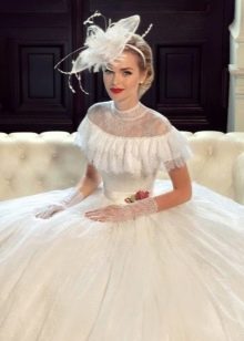 Rochie de nuntă luxuriantă retro de la Tatiana Kaplun