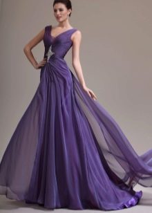 Purple evening dress na lumilipad