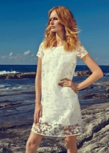 Gaun malam pendek renda putih