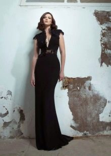 Černé elegantní večerní šaty až na zem