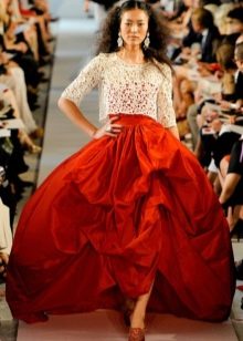 Váy dạ hội của Oscar de la Renta