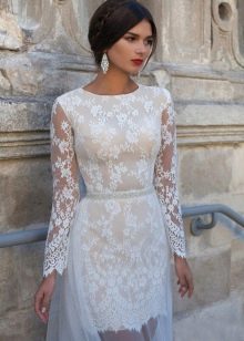 Gaun pengantin pendek dari Crystal Design