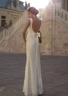 Gaun pengantin lurus dari reka bentuk Crystal