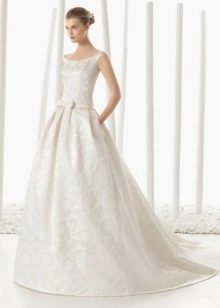Gaun pengantin yang subur dari Rosa Clara 2016